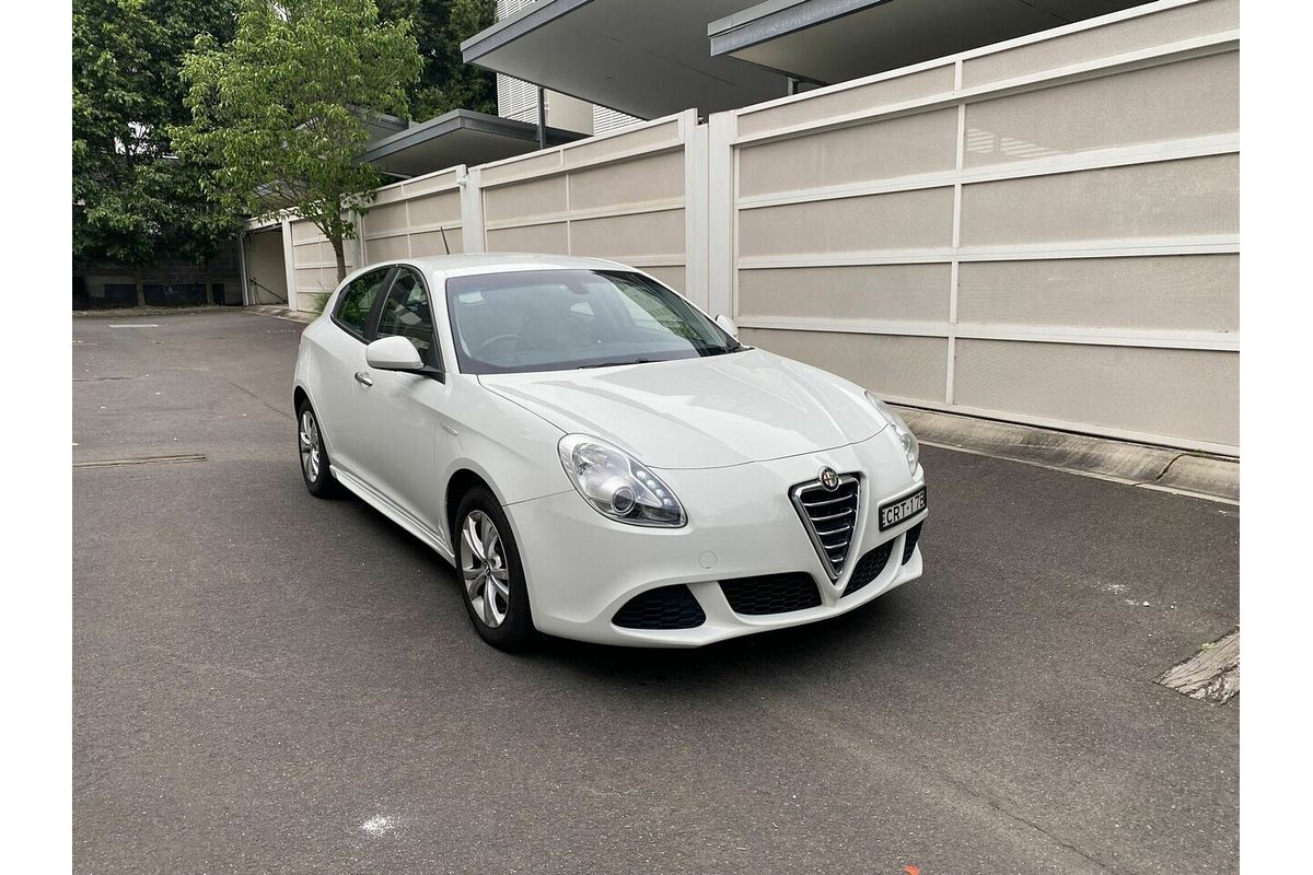 2014 Alfa Romeo Giulietta Progression Series 0