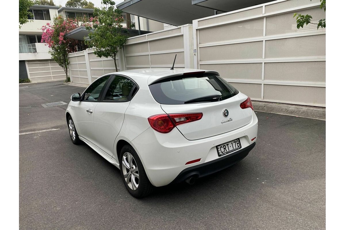2014 Alfa Romeo Giulietta Progression Series 0