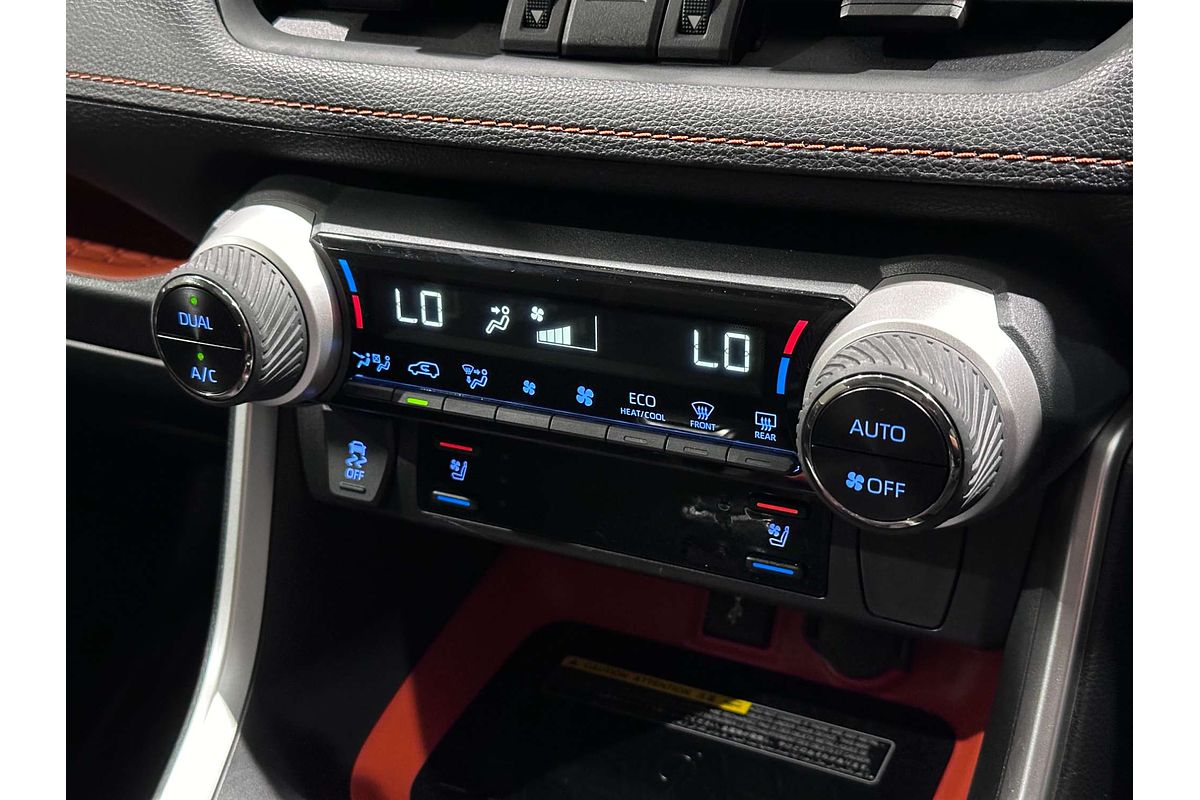 2020 Toyota RAV4 Edge AXAA54R