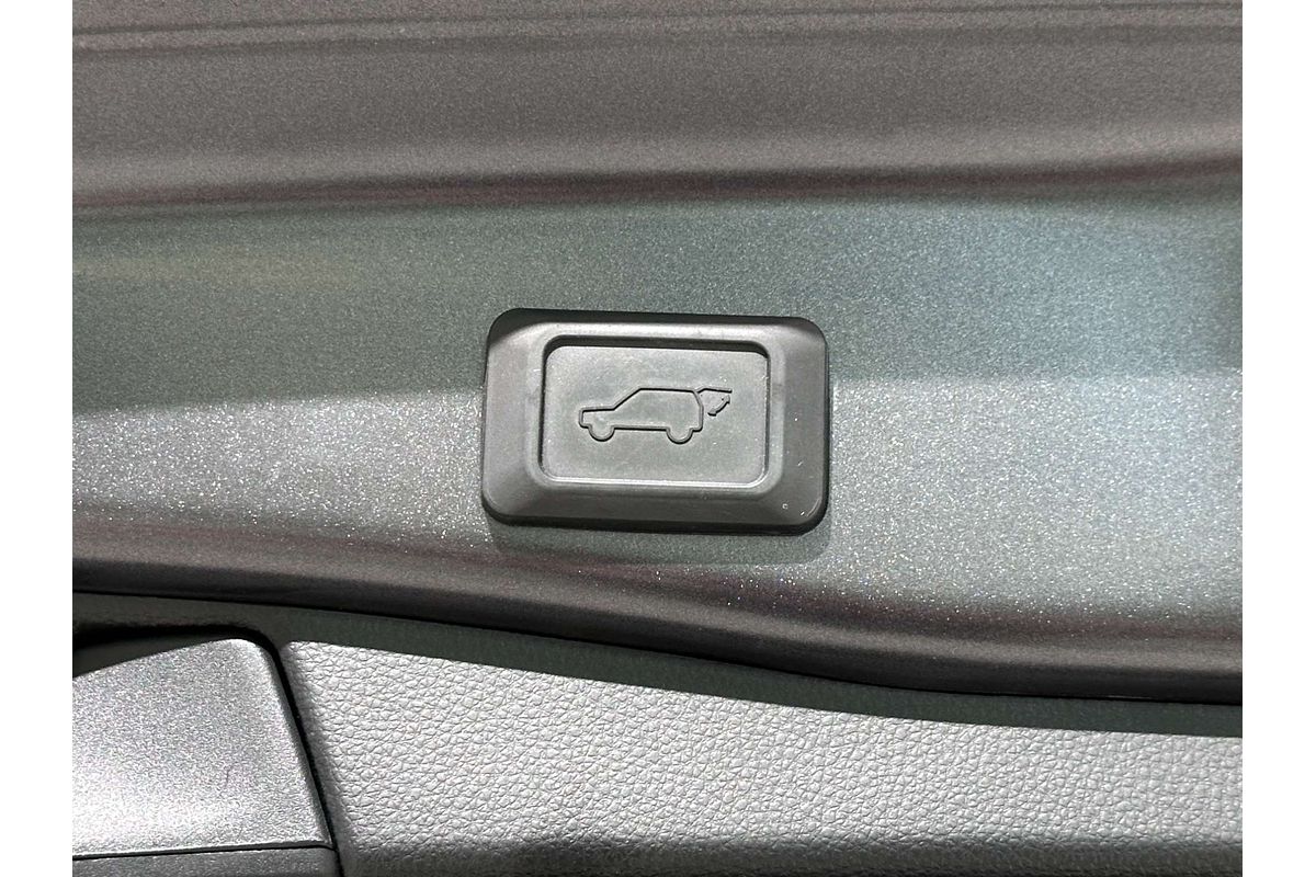 2020 Toyota RAV4 Edge AXAA54R