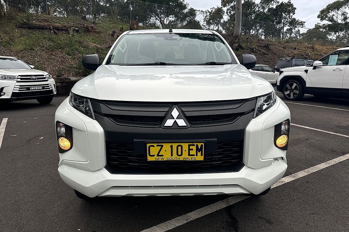 2020 Mitsubishi Triton GLX ADAS MR 4X4