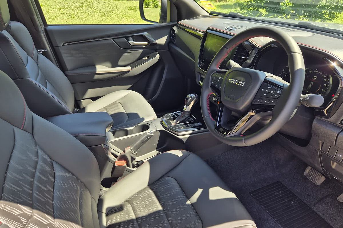 2024 Isuzu D-MAX X-TERRAIN 4X4