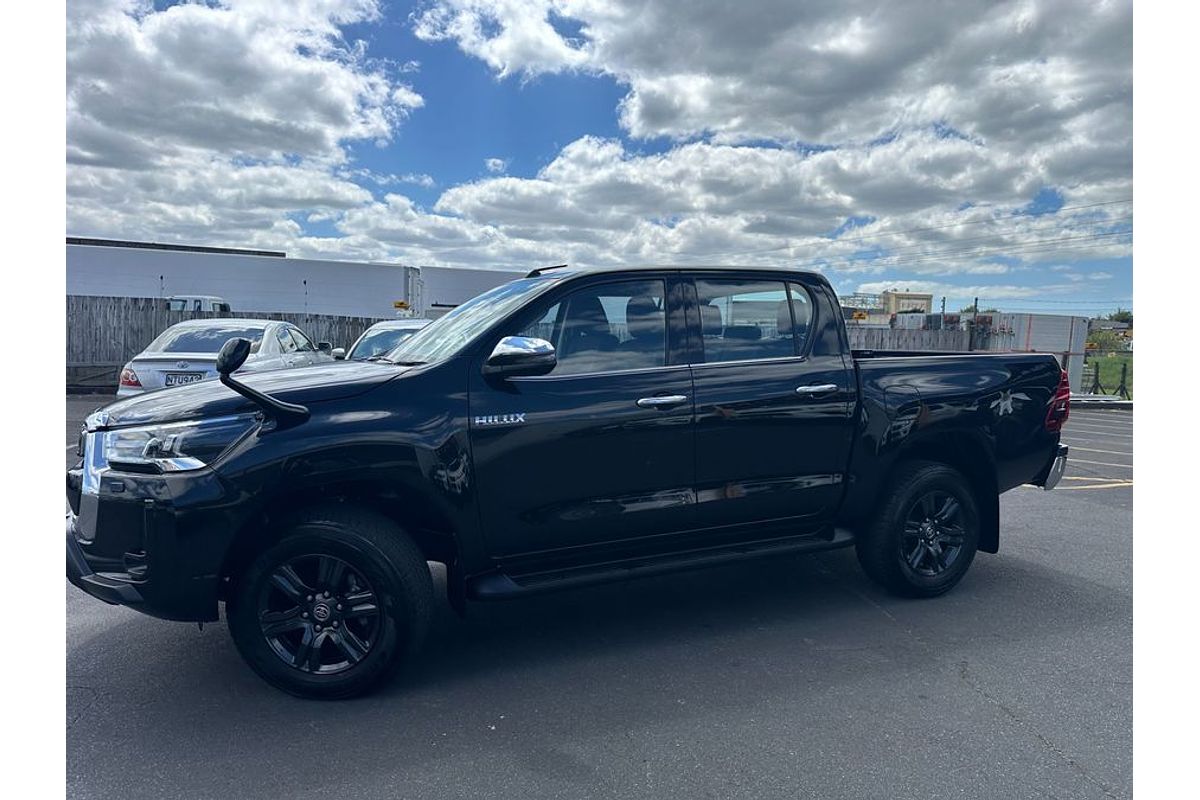 2021 Toyota Hilux Mako Utility Dbl Cab 4dr Auto 6sp 4wd 2.8dt