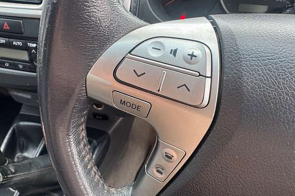 2013 Toyota Hilux SR5 KUN26R 4X4