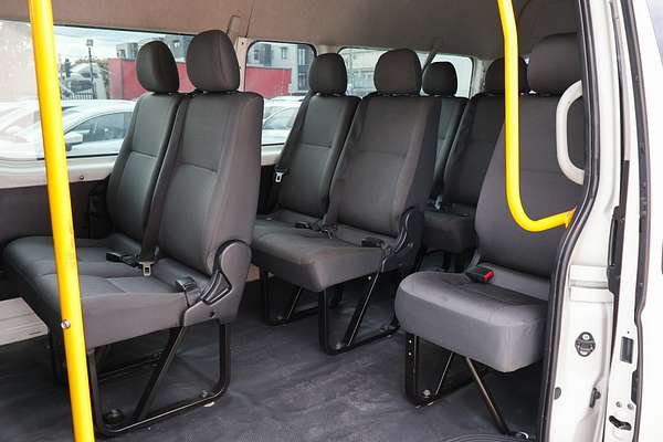 2017 Toyota Hiace Commuter TRH223R