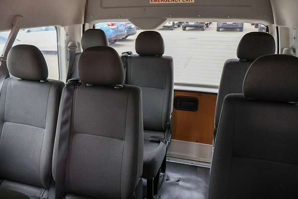 2017 Toyota Hiace Commuter TRH223R