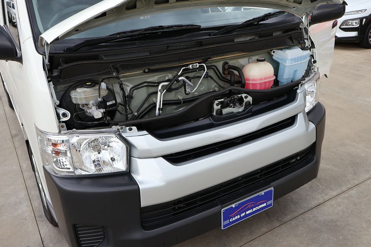 2017 Toyota Hiace Commuter TRH223R