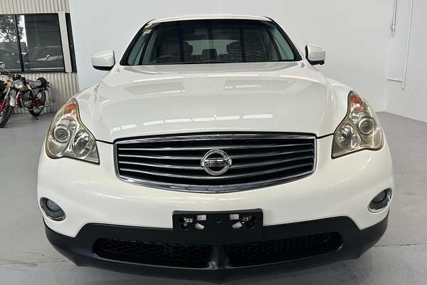 2010 Nissan Skyline 370GT Type P Crossover J50