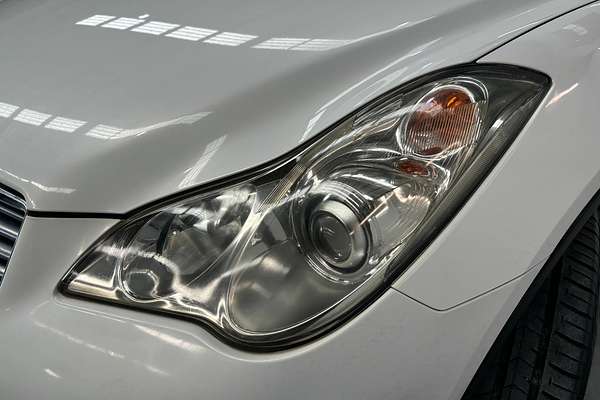 2010 Nissan Skyline 370GT Type P Crossover J50