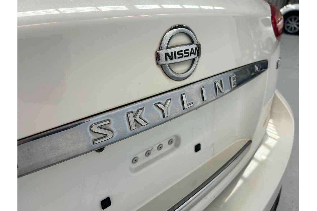 2010 Nissan Skyline 370GT Type P Crossover J50