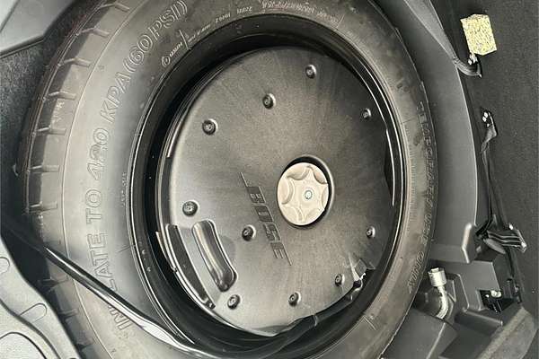 2010 Nissan Skyline 370GT Type P Crossover J50