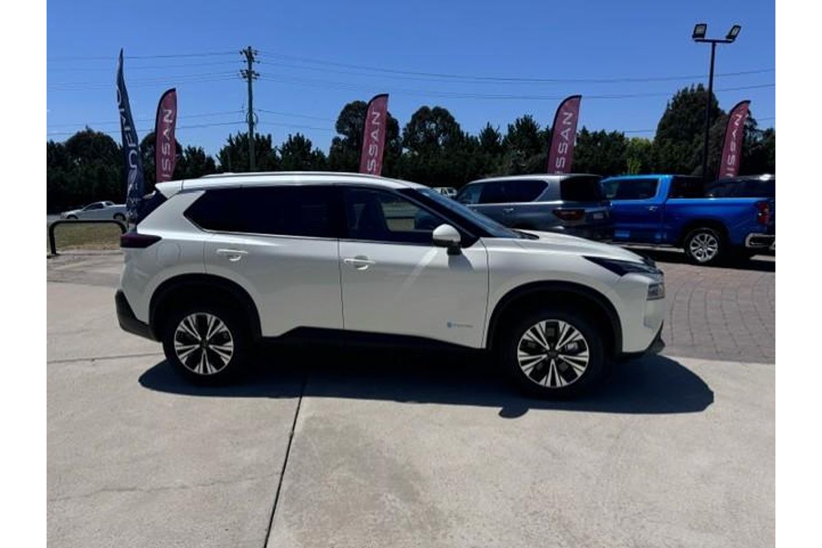 2023 Nissan X-TRAIL ST-L e-POWER T33