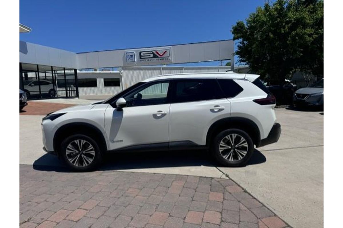 2023 Nissan X-TRAIL ST-L e-POWER T33