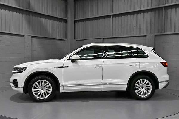 2021 Volkswagen Touareg 170TDI CR