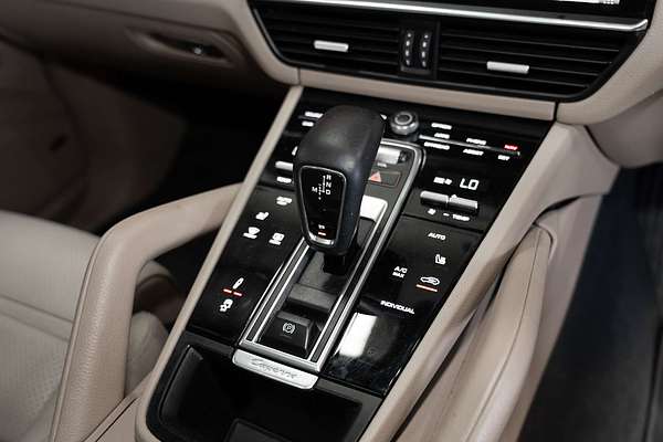 2021 Porsche Cayenne E-Hybrid 9YA