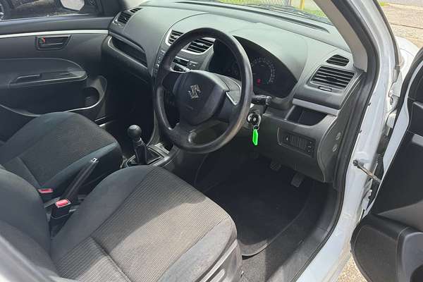 2013 Suzuki Swift GL FZ