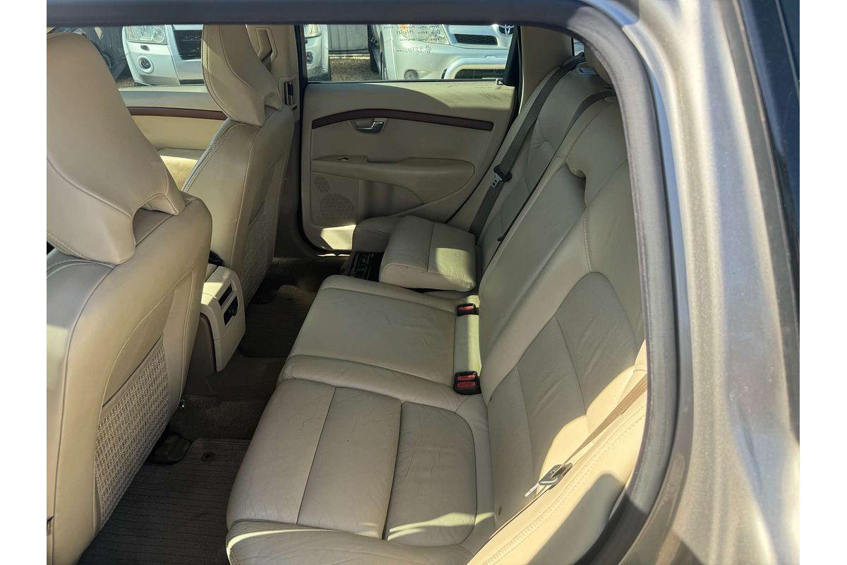 2009 Volvo XC70 LE