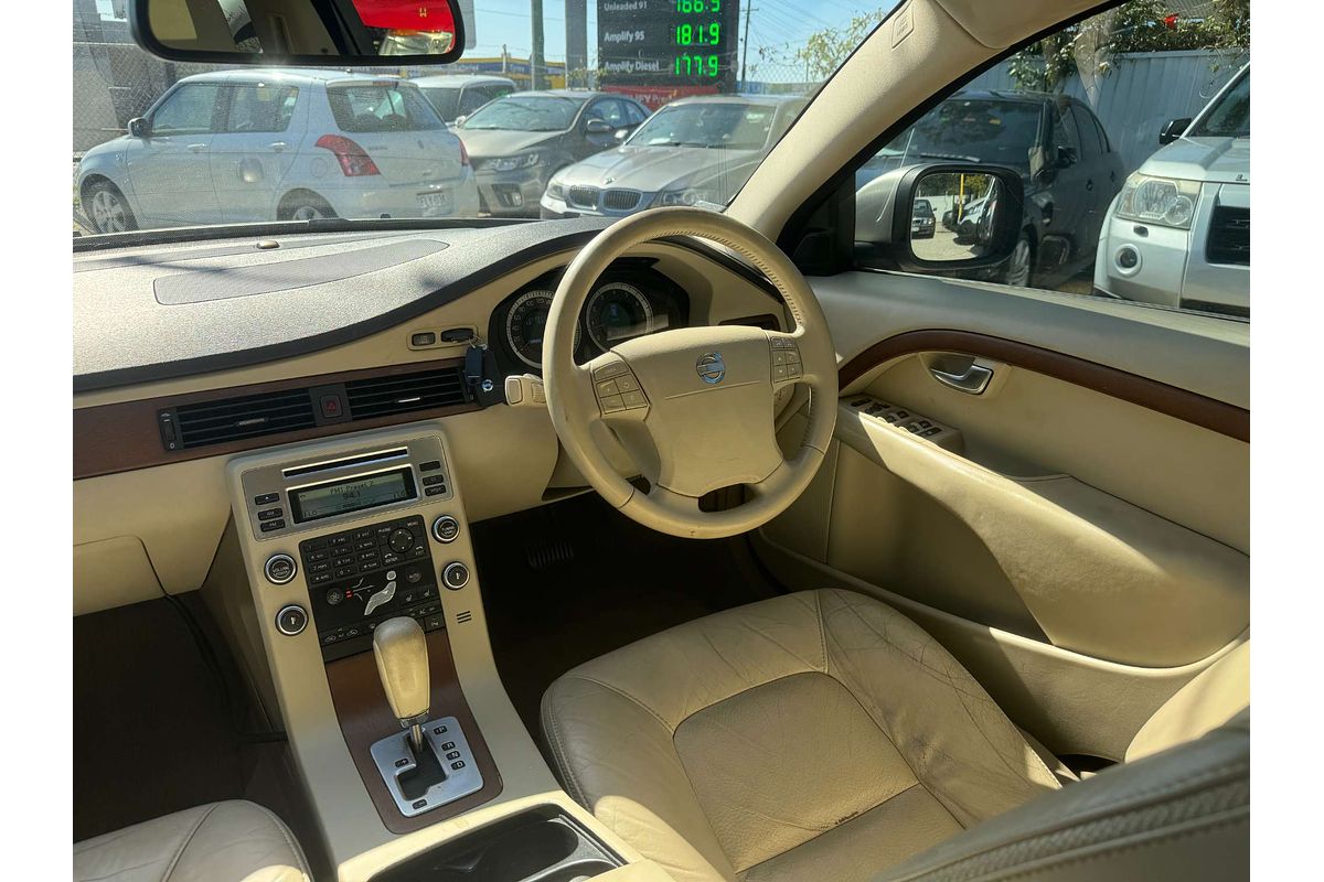 2009 Volvo XC70 LE