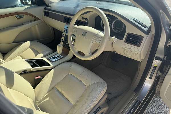 2009 Volvo XC70 LE