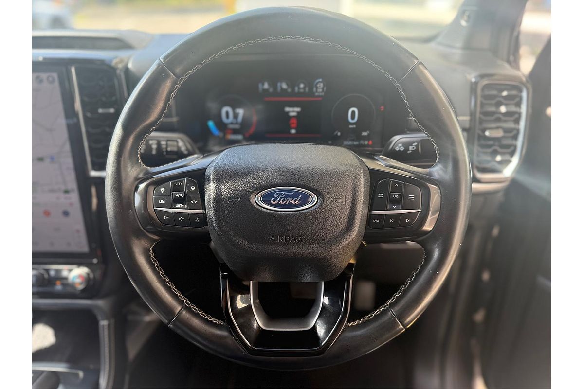 2023 Ford Everest Platinum
