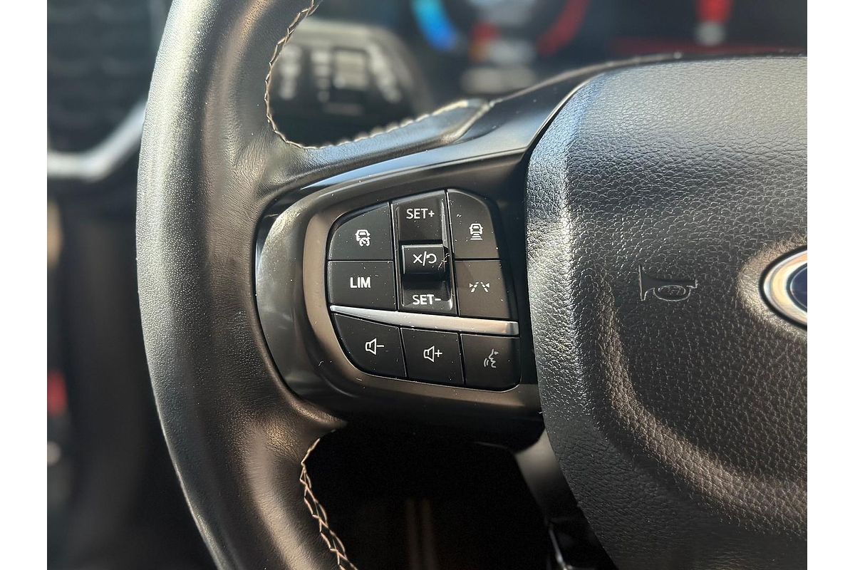 2023 Ford Everest Platinum
