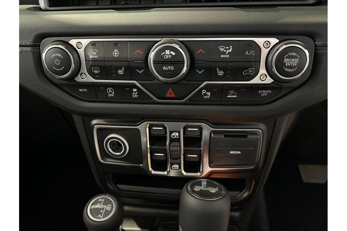 2024 Jeep Wrangler Unlimited Overland JL