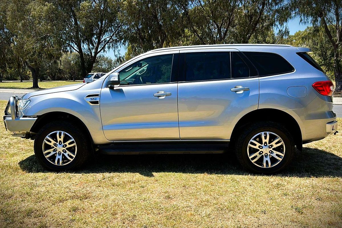 2016 Ford Everest Trend UA