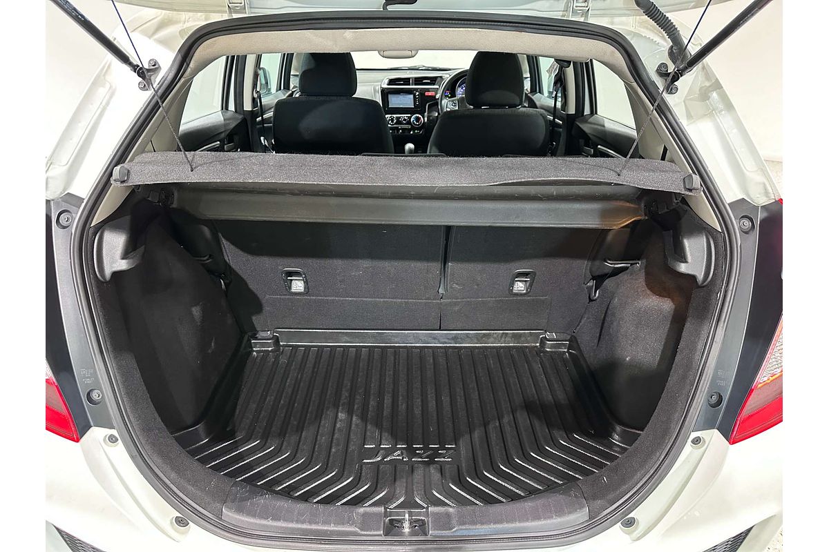 2017 Honda Jazz VTi GF
