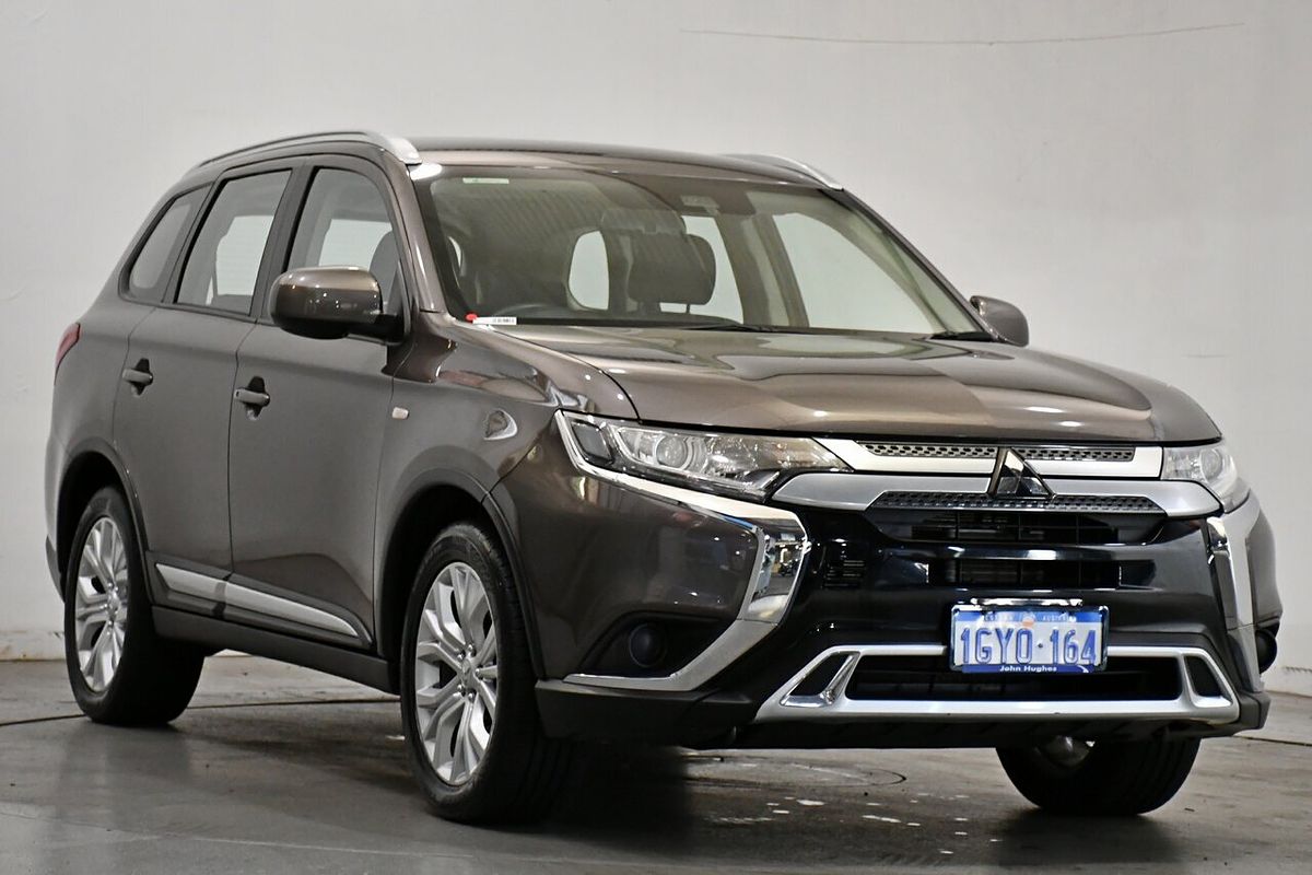 SOLD 2019 Mitsubishi Outlander ES in Ironbark Used SUV Welshpool WA John Hughes