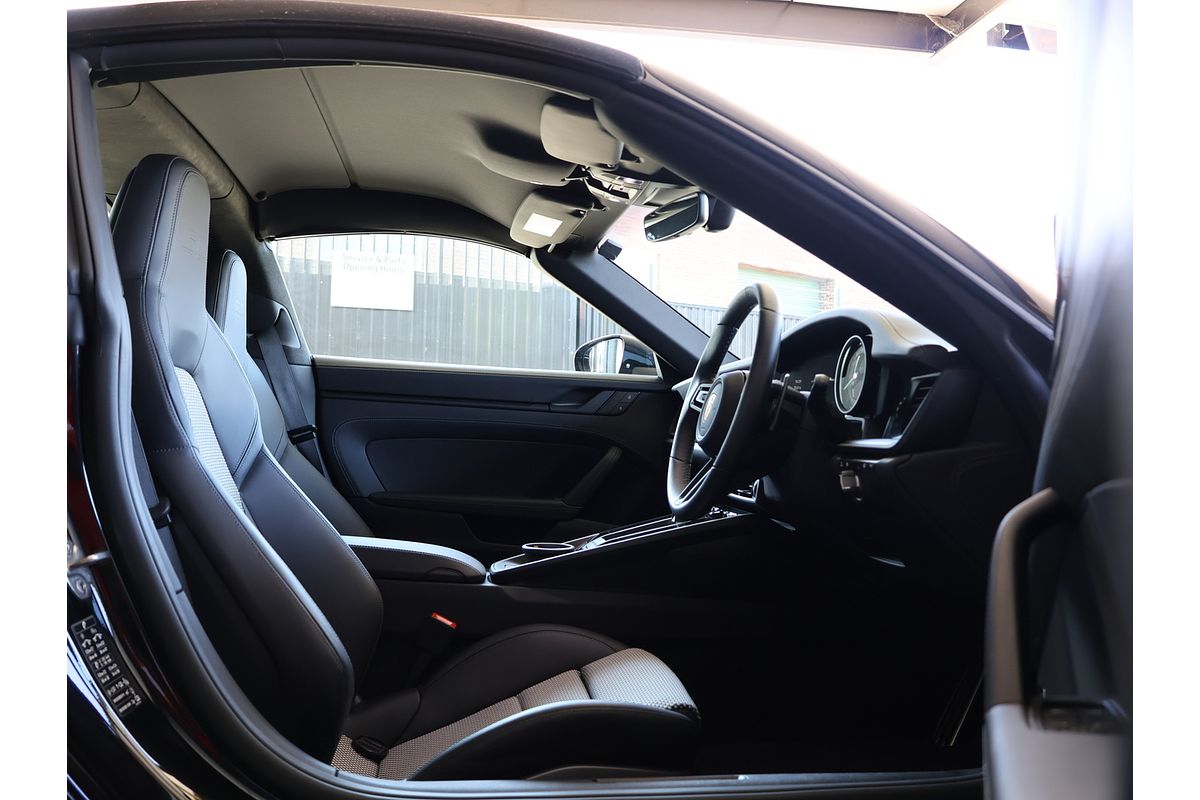 2023 Porsche 911 Targa Edition 50 Years Porsche Design 992