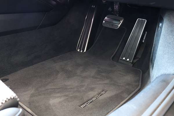 2023 Porsche 911 Targa Edition 50 Years Porsche Design 992