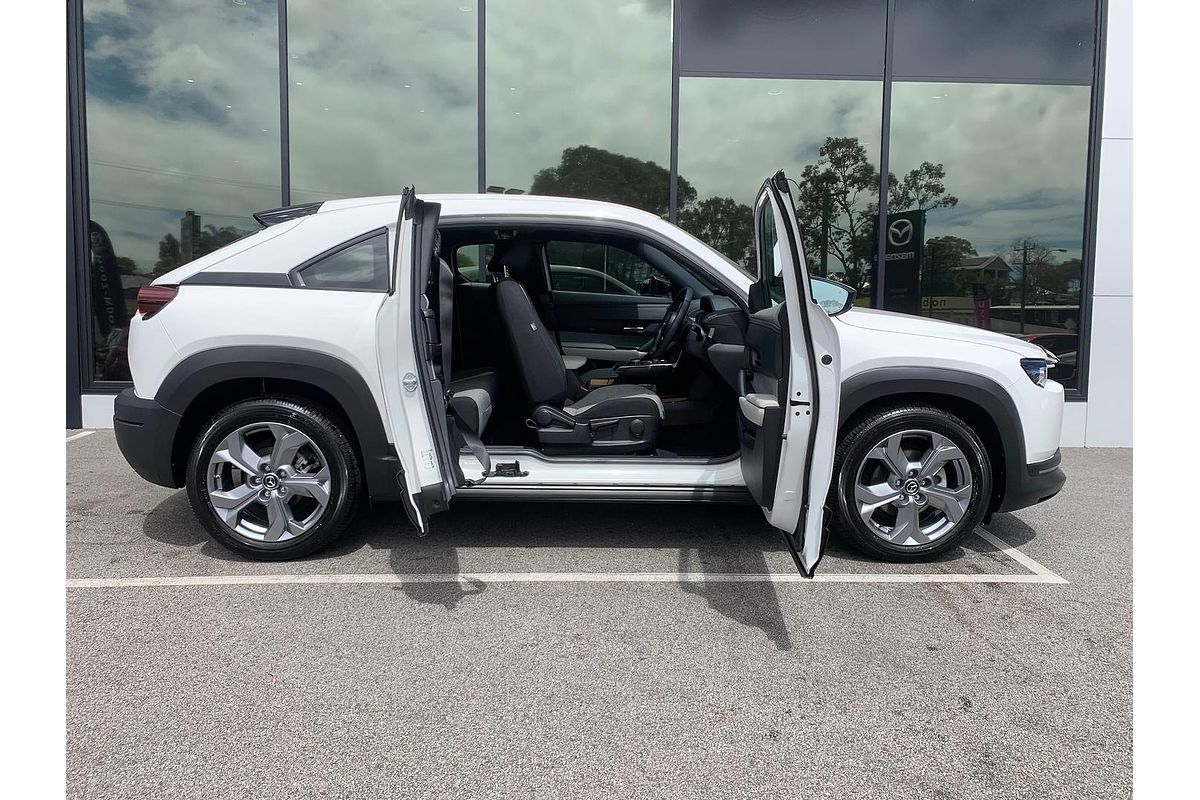 2023 Mazda MX-30 G20e Evolve DR Series