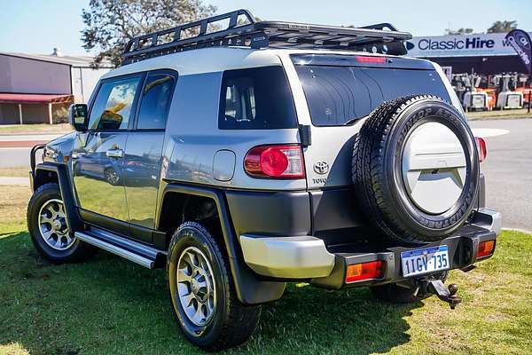 2012 Toyota FJ Cruiser GSJ15R