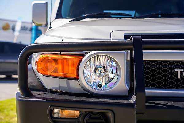 2012 Toyota FJ Cruiser GSJ15R