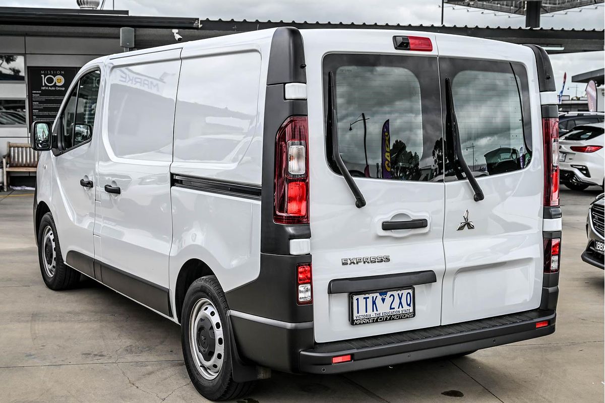 2020 Mitsubishi Express GLX SN