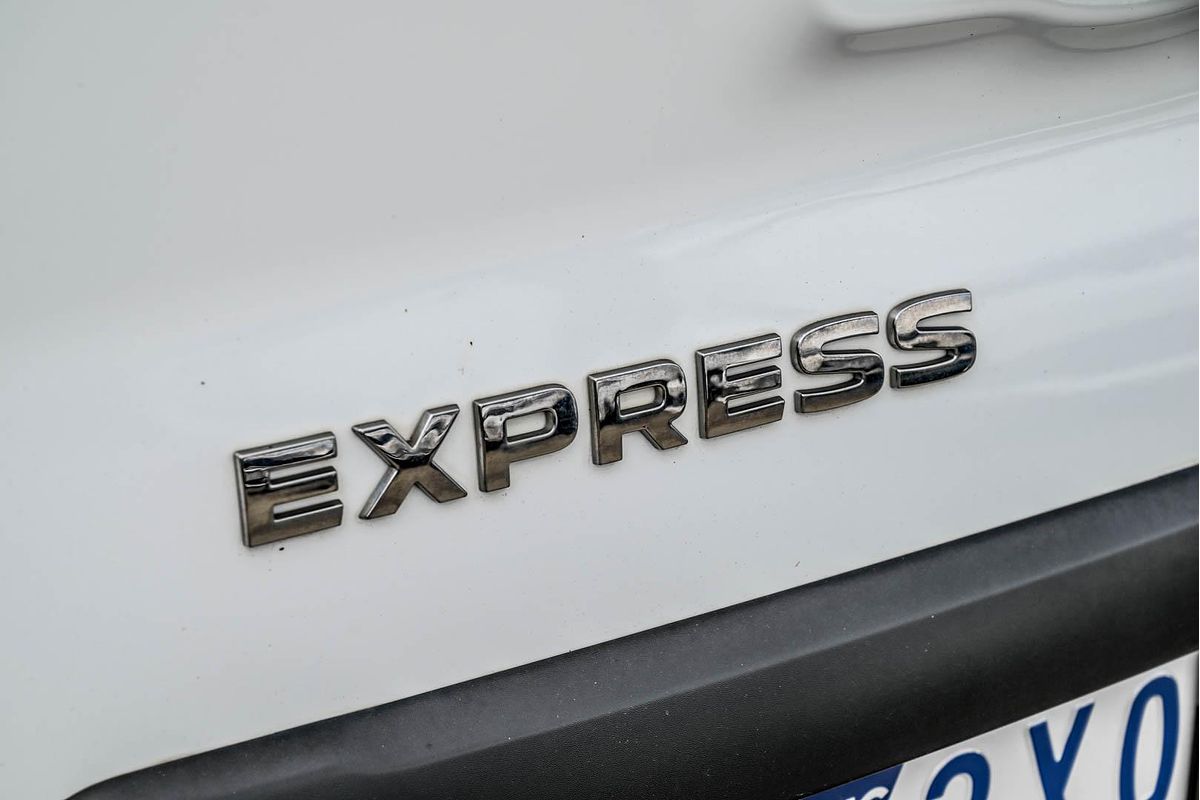 2020 Mitsubishi Express GLX SN