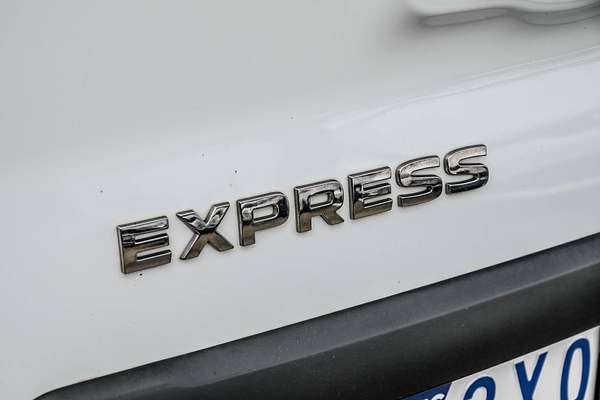 2020 Mitsubishi Express GLX SN SWB
