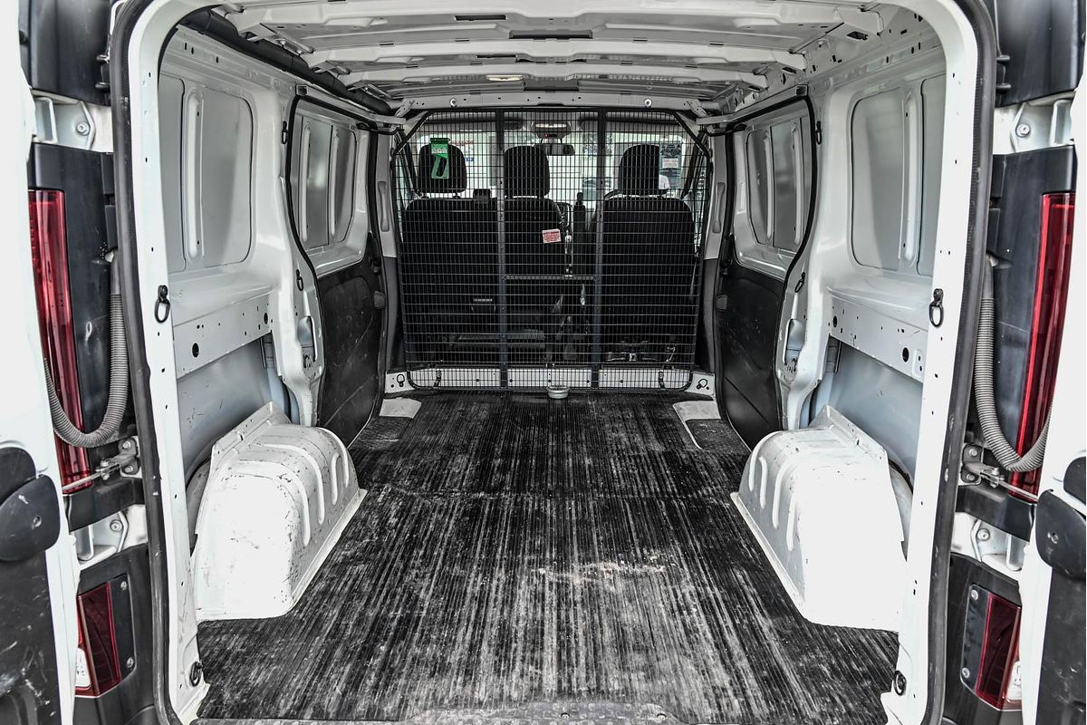 2020 Mitsubishi Express GLX SN SWB