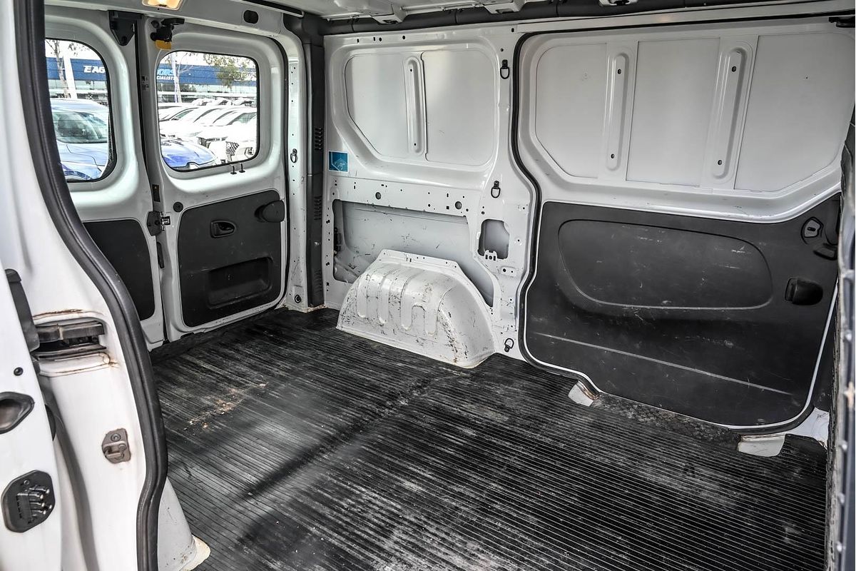 2020 Mitsubishi Express GLX SN SWB