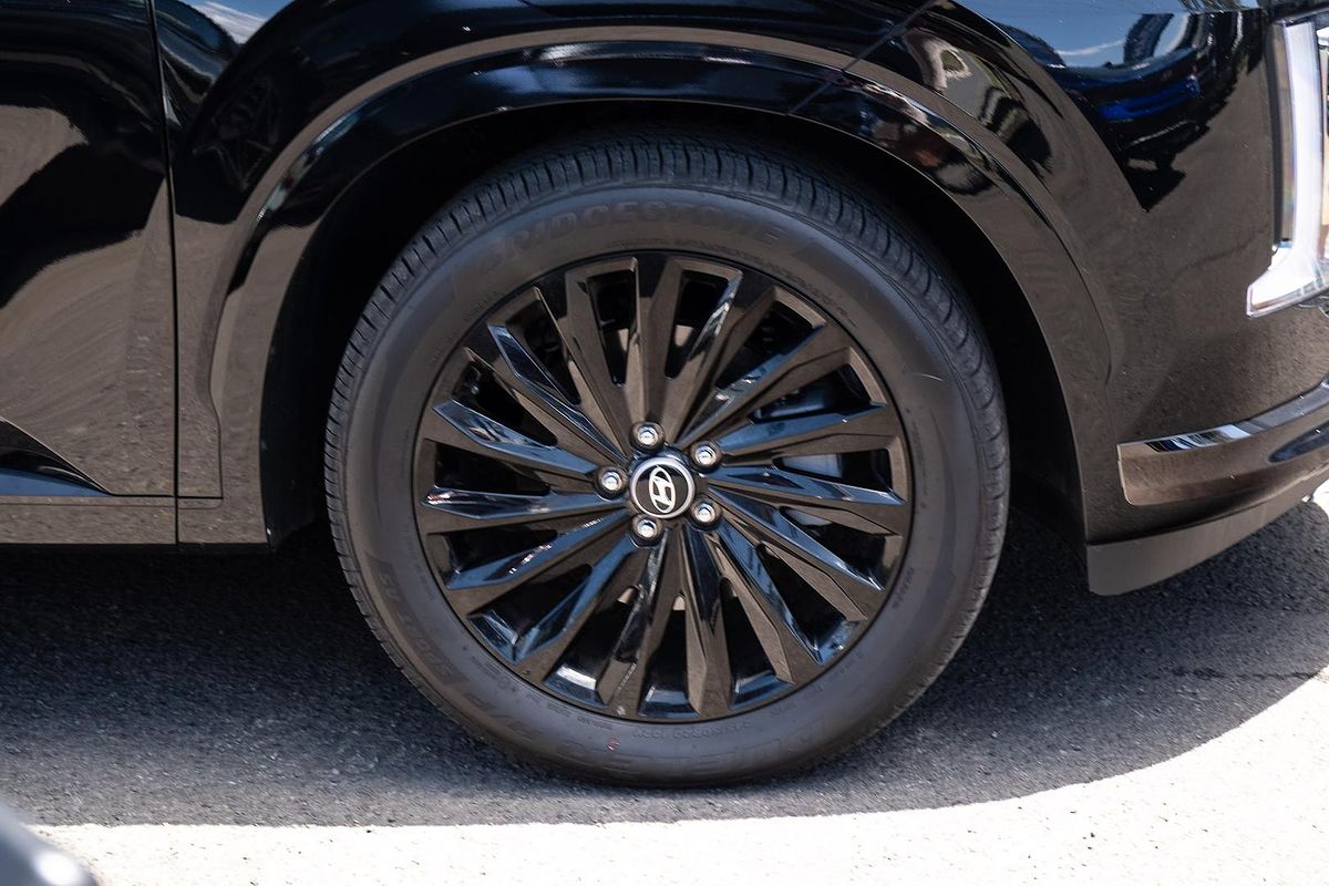 2024 Hyundai Palisade Calligraphy Black Ink LX2.V5