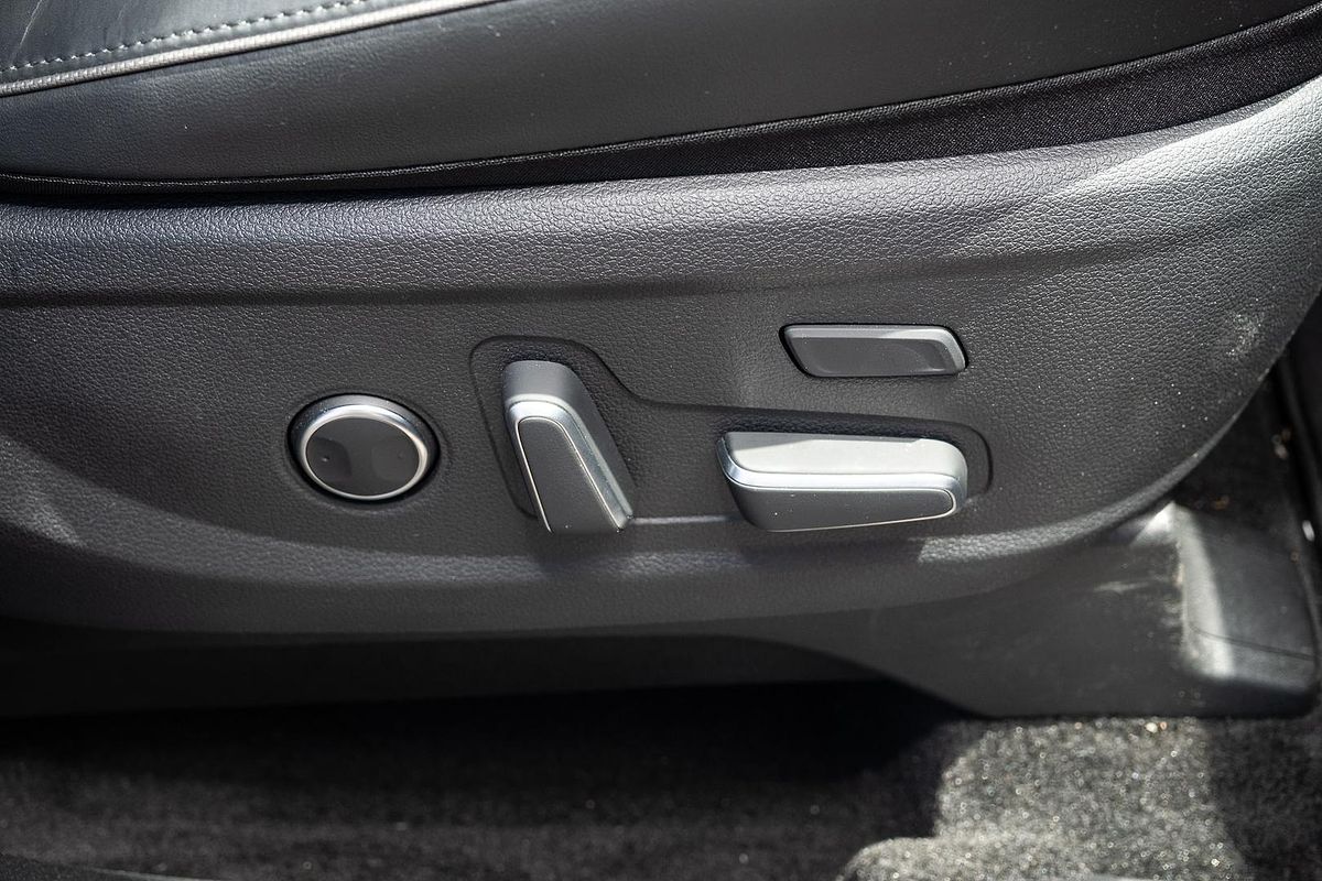 2024 Hyundai Palisade Calligraphy Black Ink LX2.V5
