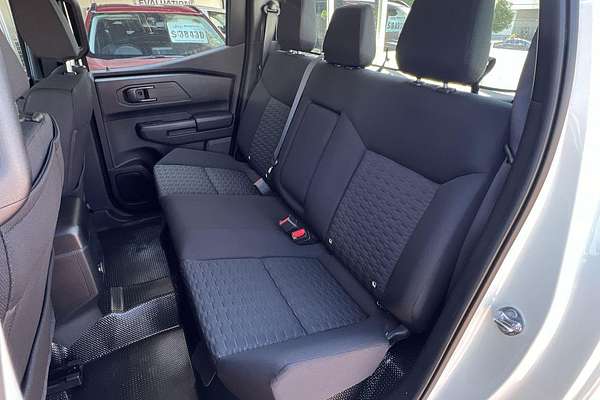 2024 Mitsubishi Triton GLX MV 4X4