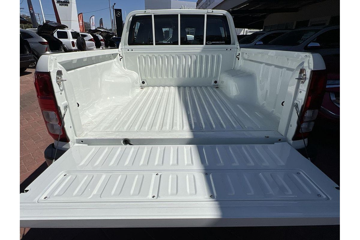 2024 Mitsubishi Triton GLX MV 4X4