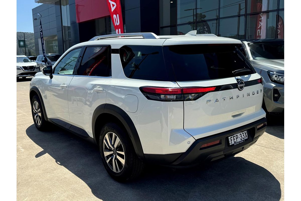 2022 Nissan Pathfinder Ti R53