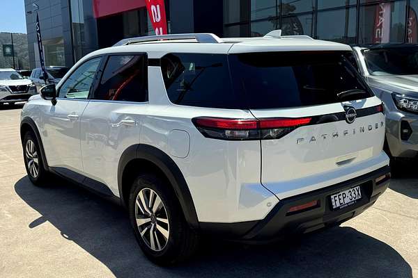 2022 Nissan Pathfinder Ti R53
