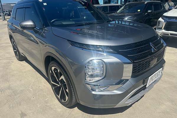 2023 Mitsubishi Outlander Exceed Tourer ZM