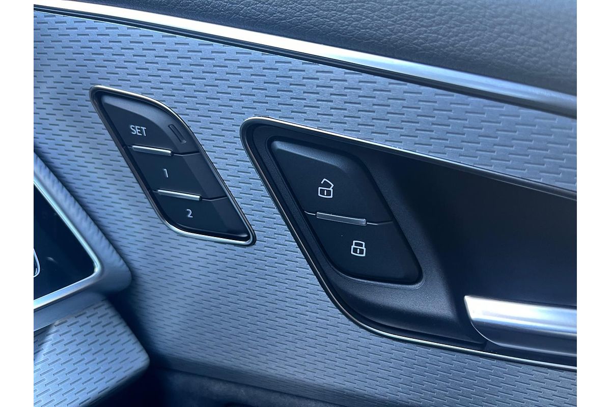2024 Audi SQ7 TFSI 4M