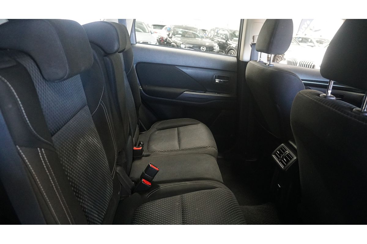 2019 Mitsubishi Outlander ES ZL