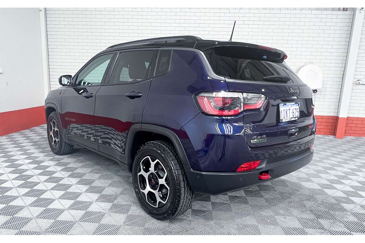 2023 Jeep Compass Trailhawk M6