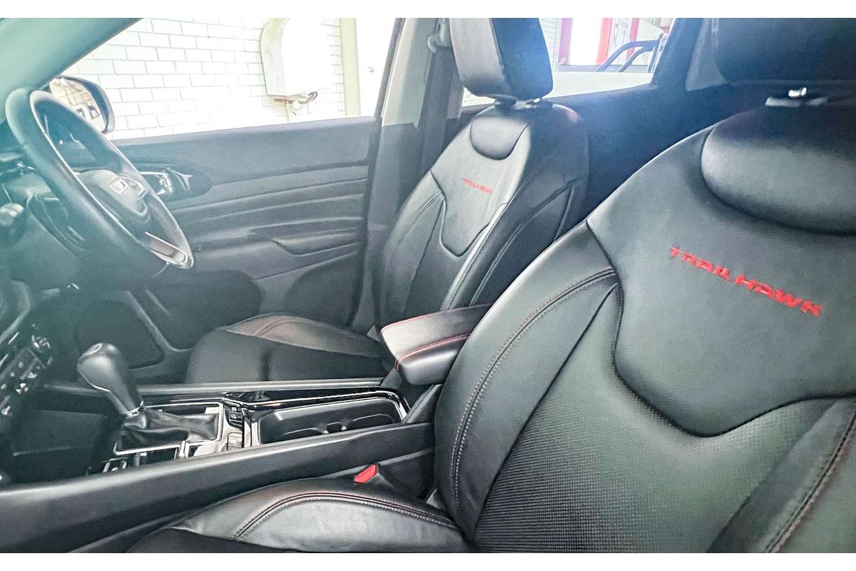 2023 Jeep Compass Trailhawk M6